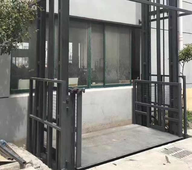 石狮导轨式施工升降机助力民生工程提速增效